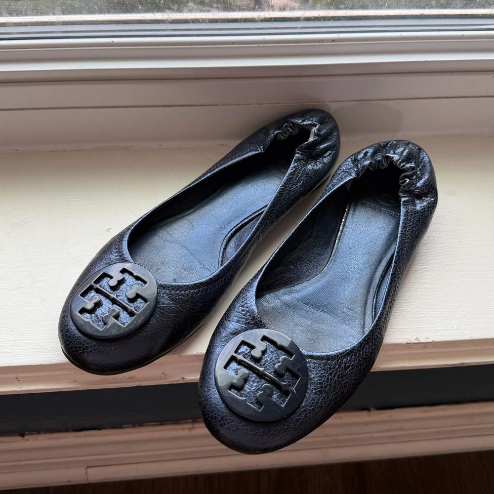 Tory Burch Navy Leather Flats with Metal Logo